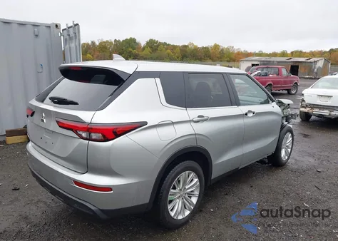 2024 Mitsubishi Outlander Es 2.5 2Wd из США, поврежденный, VIN JA4J3UA82RZ035164